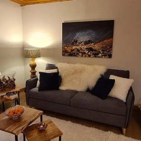Arc 1950 Refuge Du Montagnard: Ski-in/ski-out With Mont Blanc Views *