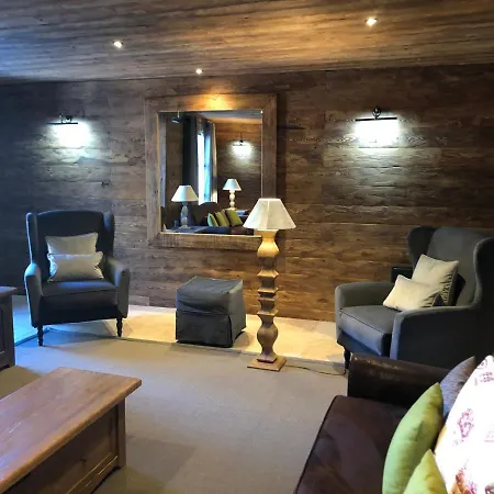 Apartment Arc 1950 Refuge Du Montagnard: Ski-in/ski-out With Mont Blanc Views