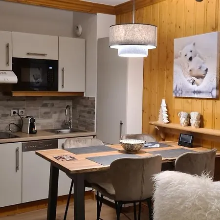 Arc 1950 Refuge Du Montagnard: Ski-in/ski-out With Mont Blanc Views Apartment Les Arcs (Savoie)